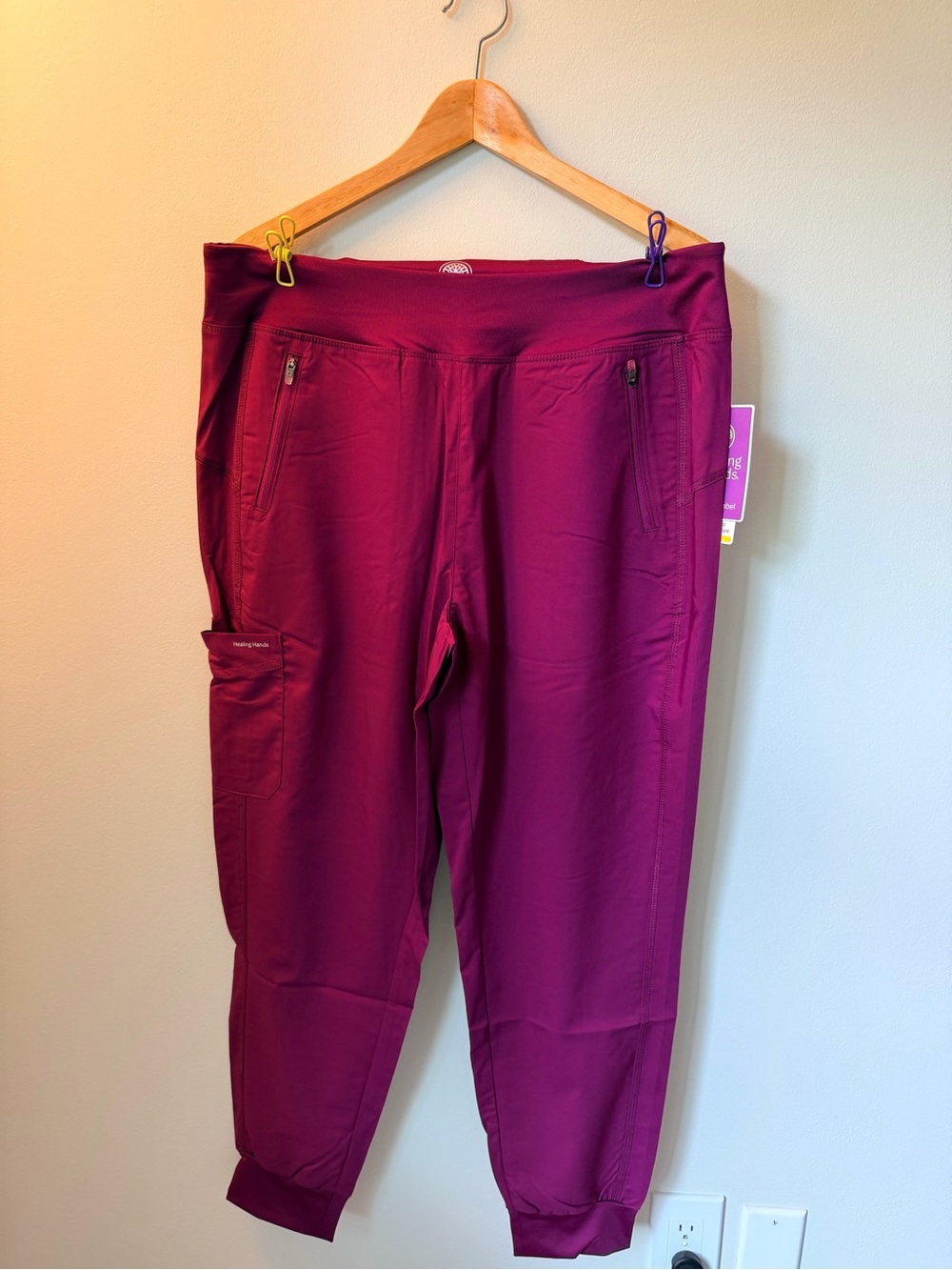 healing hands Women's Jogger Pants in Deep Magenta - NWT